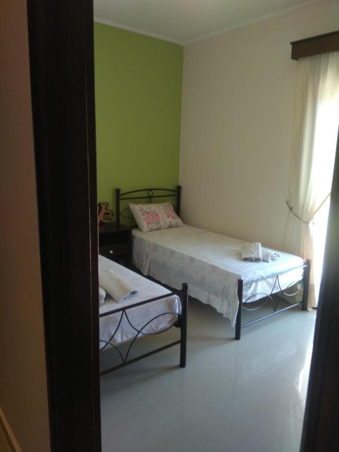 Kos Villa - Family Comfort With Large Garden, Jacuzzi 外观 照片